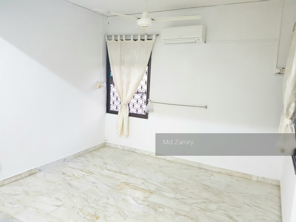 Jalan Chempaka Puteh (D16), Semi-Detached #146976512